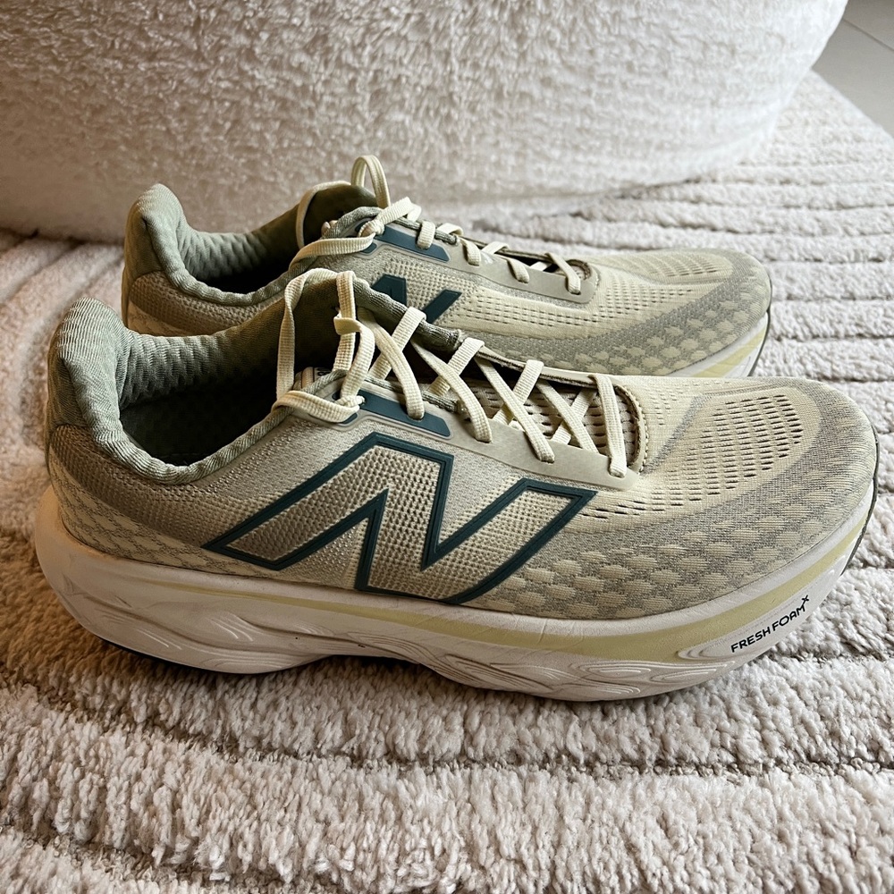 New Balance Freshfoam 1080v14 Size 12 Wide